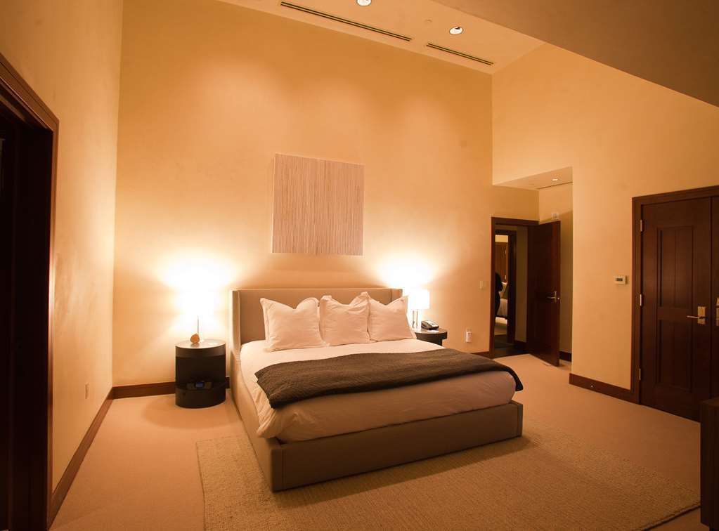 4 Bedroom Luxury Residence At Solaris Residences 베일 객실 사진