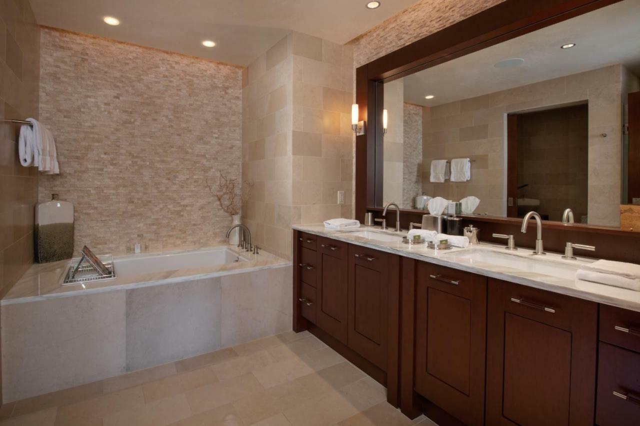 4 Bedroom Luxury Residence At Solaris Residences 베일 외부 사진
