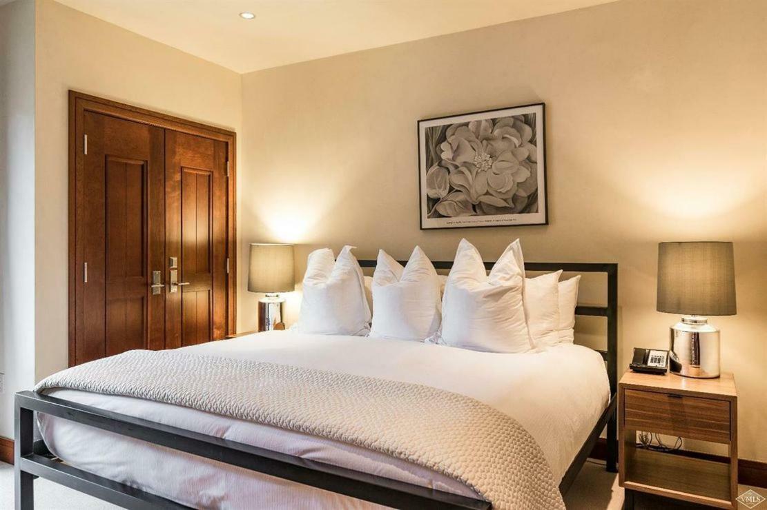 4 Bedroom Luxury Residence At Solaris Residences 베일 객실 사진